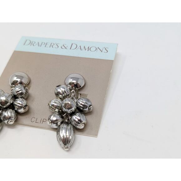 Draper's & Damon's Earrings Clip On Silver Tone Bead Cluster Dangle New - Picture 3 of 4